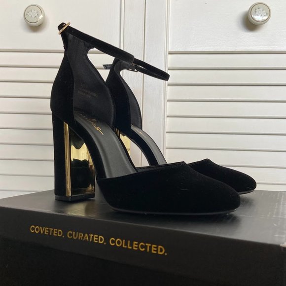 Black Velvet Ankle Strap Heels (Size 7) - Picture 1 of 3